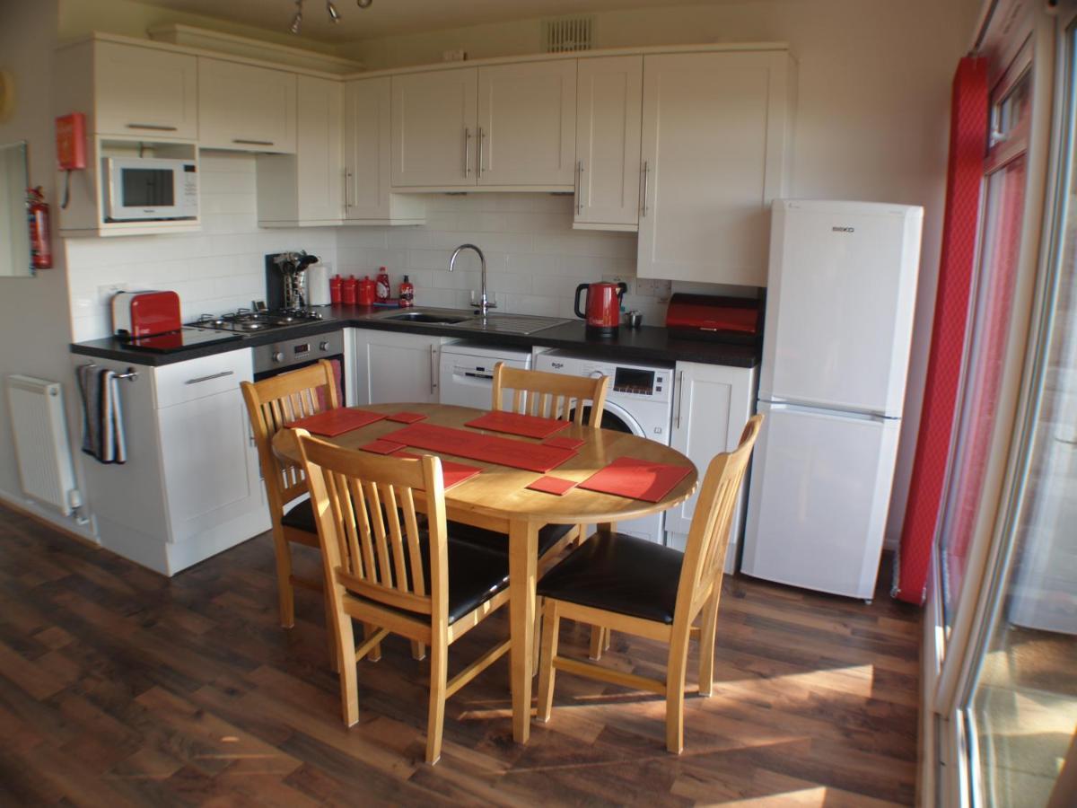 Sunny View, 87 Brambles Chine Villa Фрешуотър Екстериор снимка